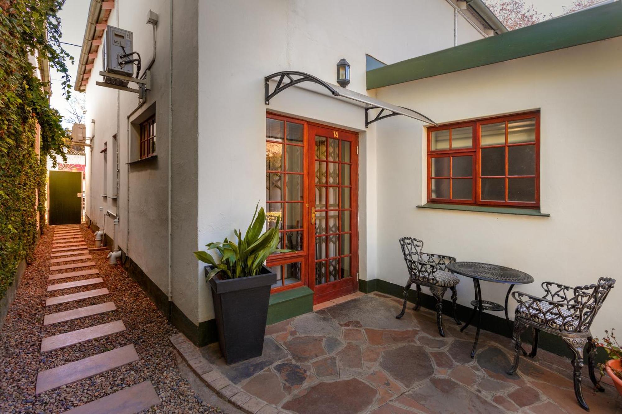 Horse And Mill Guesthouse Colesberg Dış mekan fotoğraf