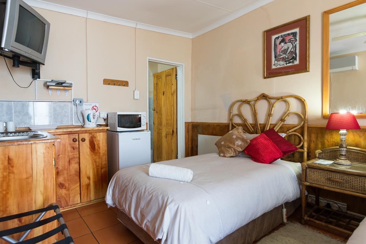 Horse And Mill Guesthouse Colesberg Dış mekan fotoğraf